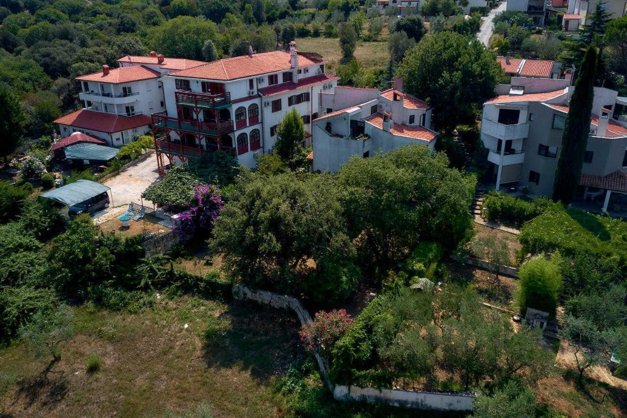 Apartments Dracice 1019 Banjole Bagian luar foto